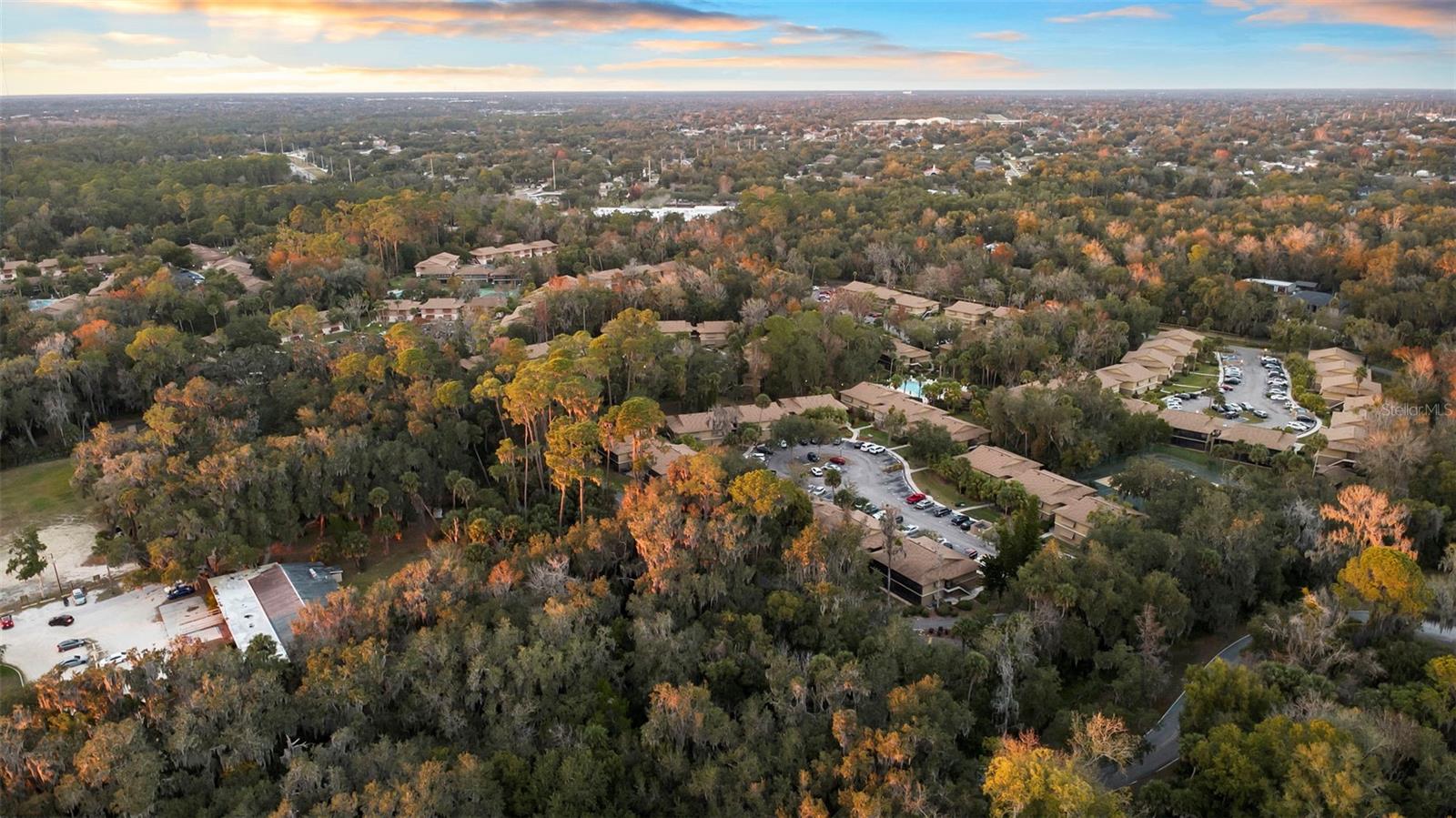 LAKESIDE CONDO APTS - Residential