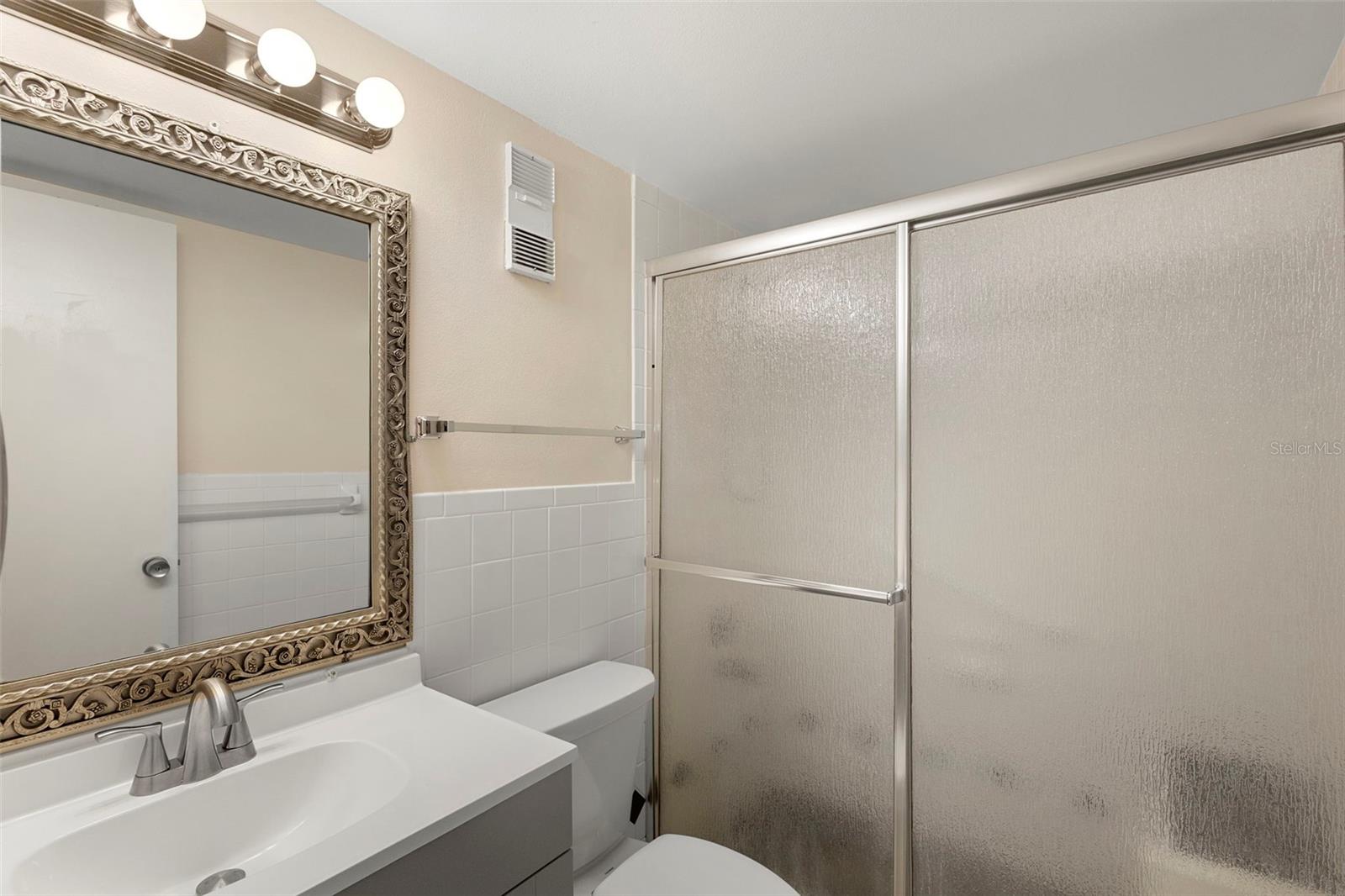 LAKESIDE CONDO APTS - Residential