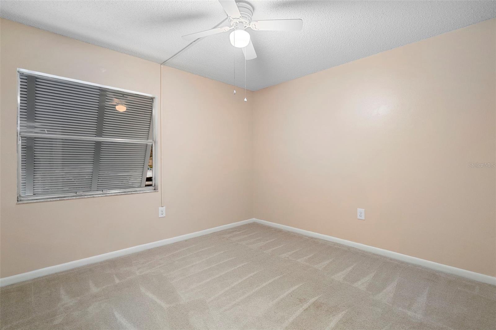 LAKESIDE CONDO APTS - Residential