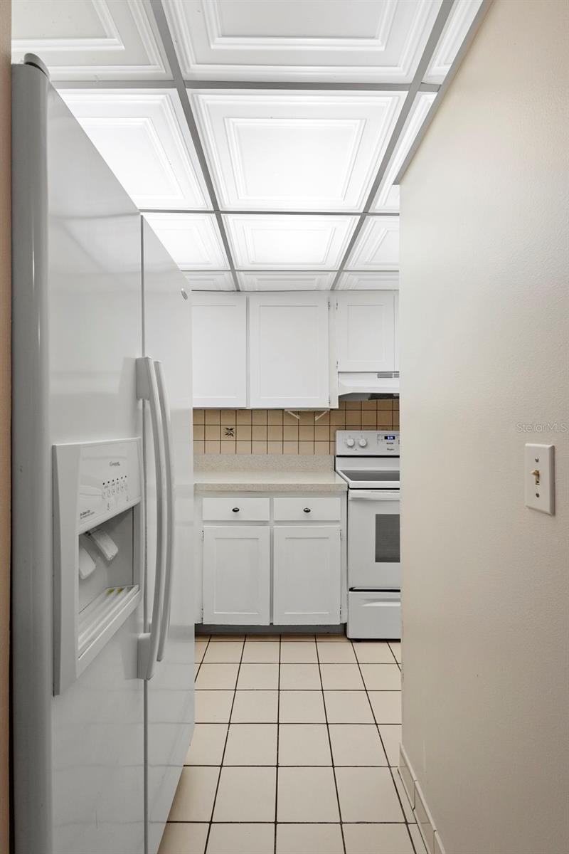 LAKESIDE CONDO APTS - Residential