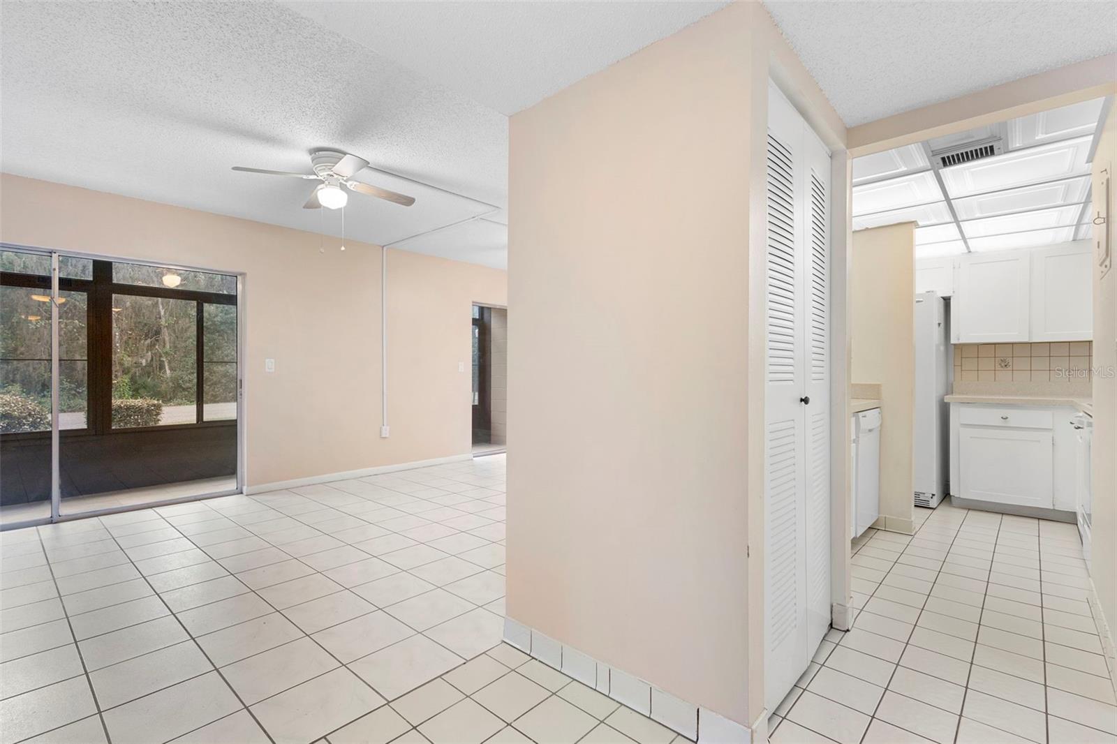 LAKESIDE CONDO APTS - Residential