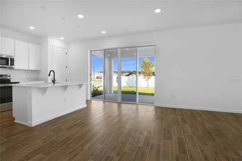 172 Flag Lilly Lane, Umatilla, FL 32784