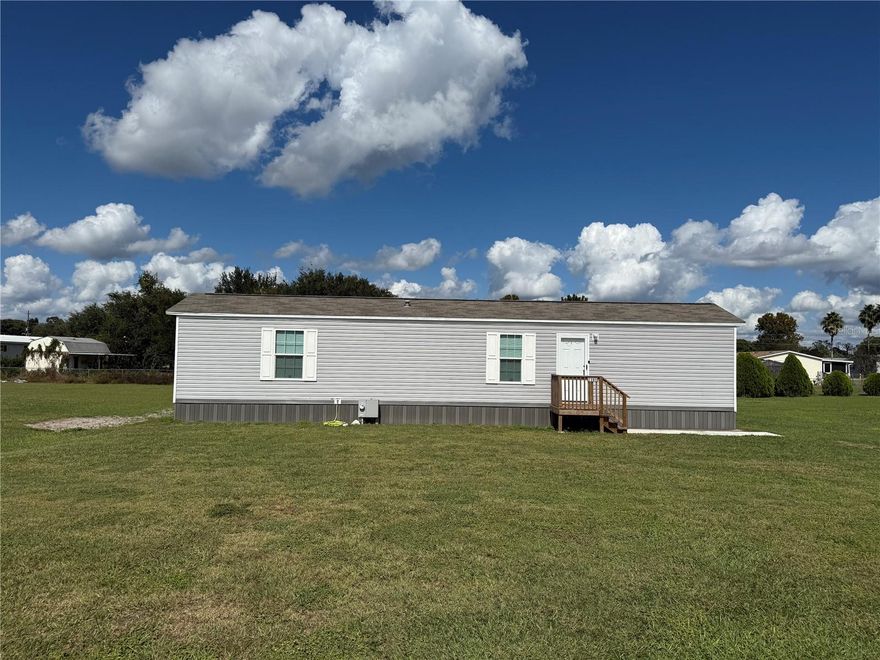 Welcome home to this 2 bedroom 2 bath single wide manufactured home on an oversized lot in desirable Montgomery Acres. Located a short distance from I-75 making north and south travel a breeze. Also approximately 15 minutes from The Villages providing shopping, dining, and nightly entertainment. For the outdoor enthusiast please note there are several WMAs near by and several public boat ramps providing access to beautiful Lake Panasoffkee and the Withlacoochee river.