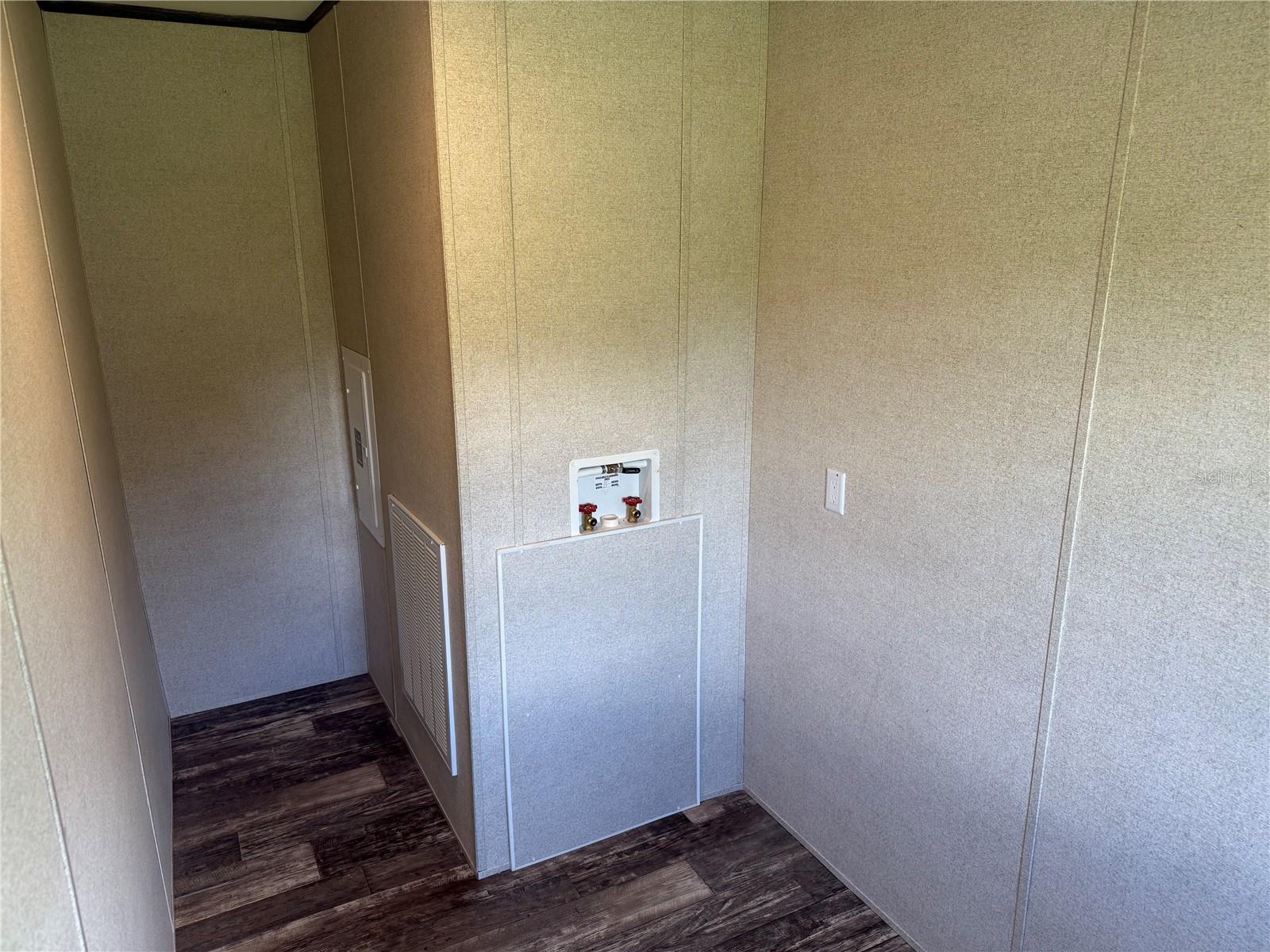 MONTGOMERY ACRES - Residential