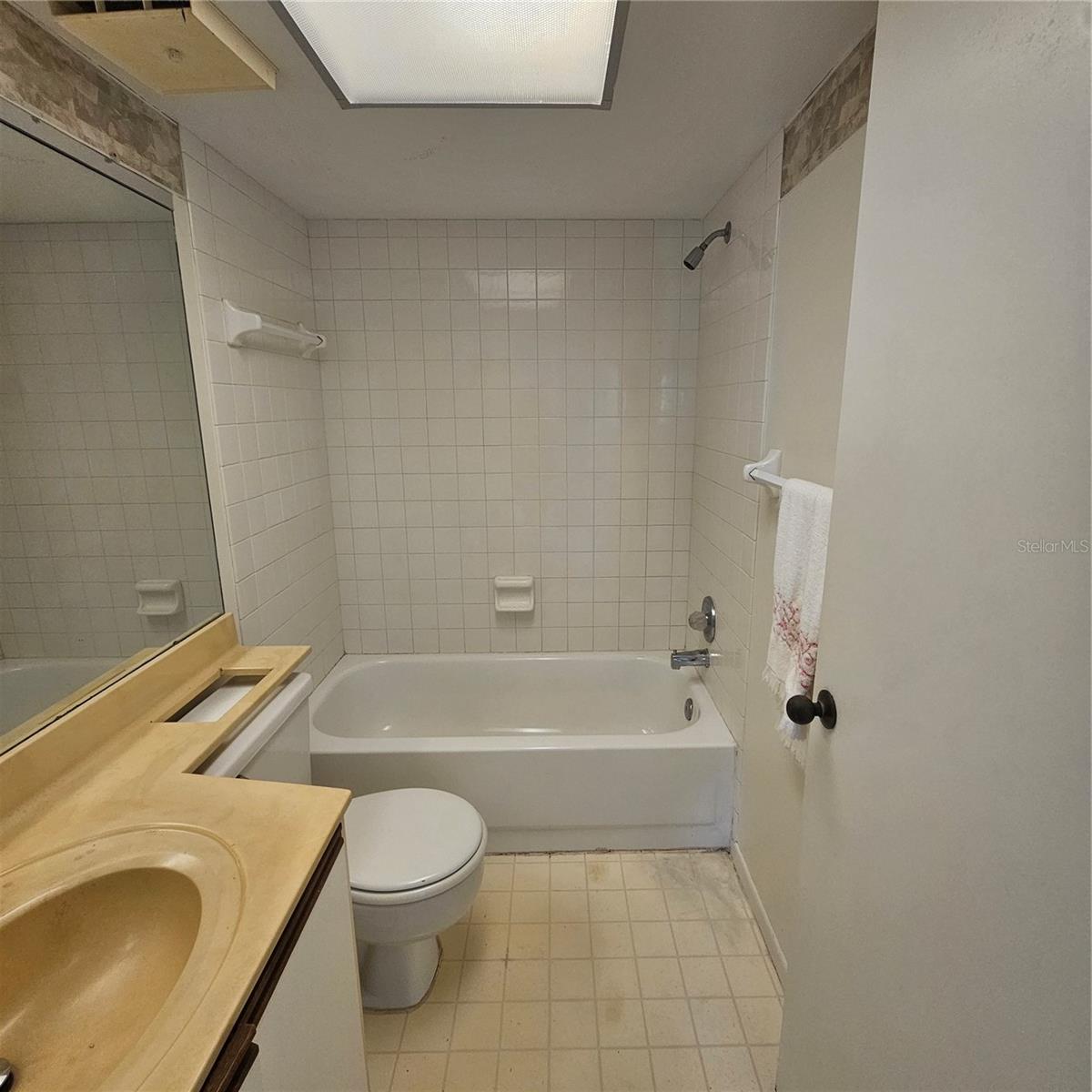 PASADENA COVE CONDO - Residential