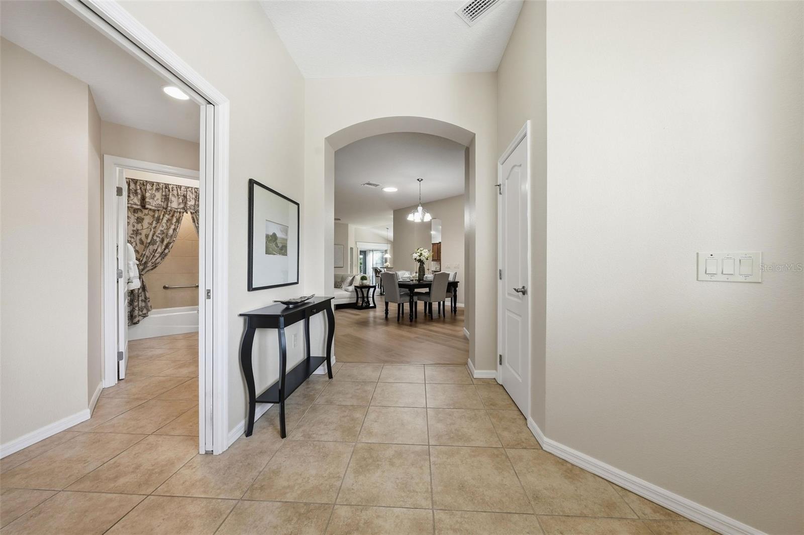 1385 HACKBERRY PLACE