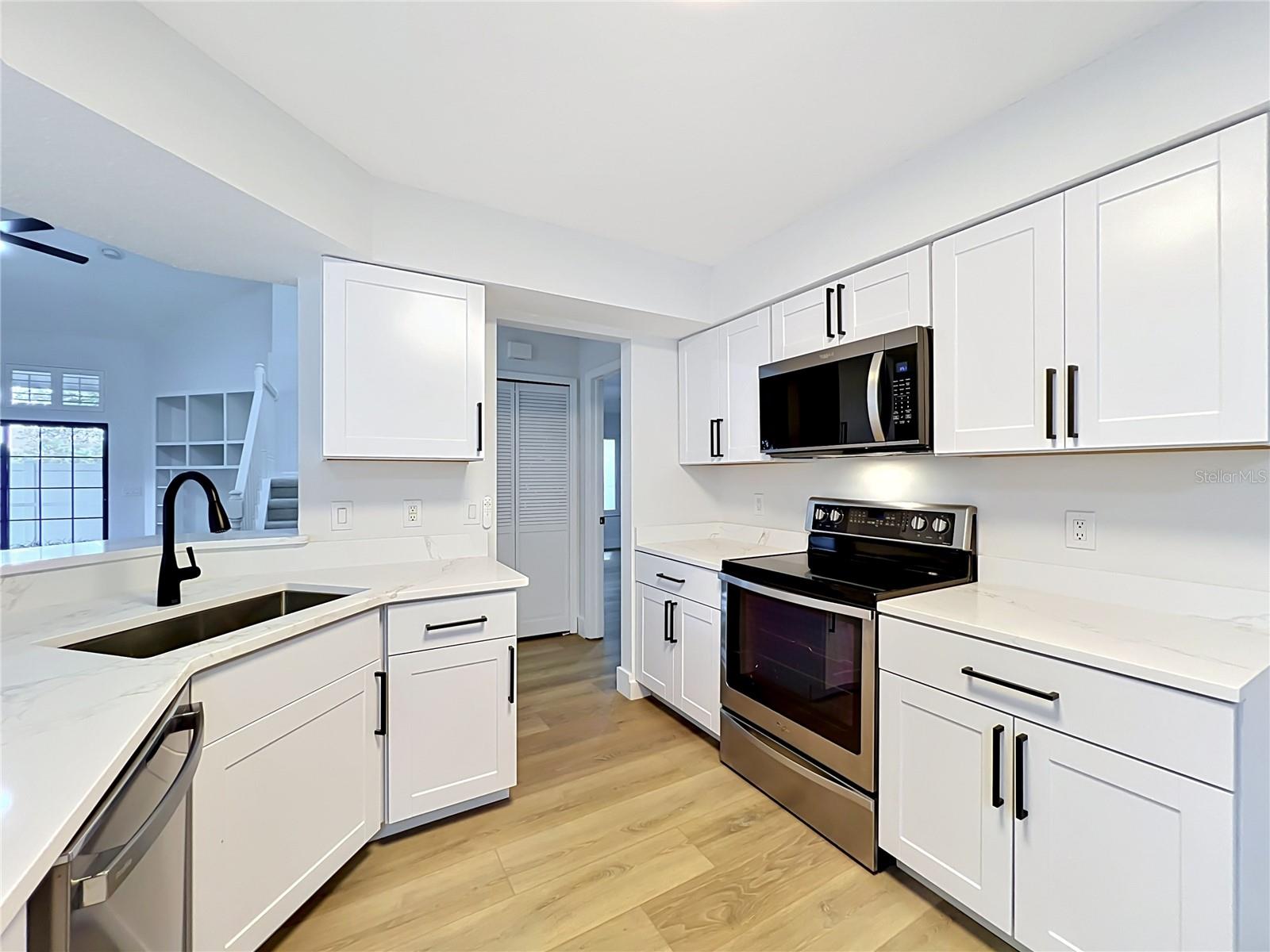 WEDGEWOOD GROVES - Residential