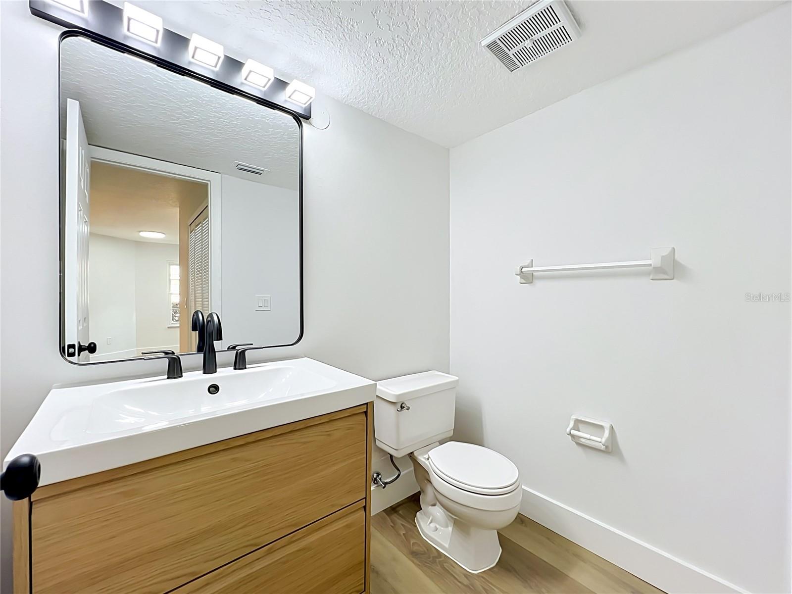 WEDGEWOOD GROVES - Residential
