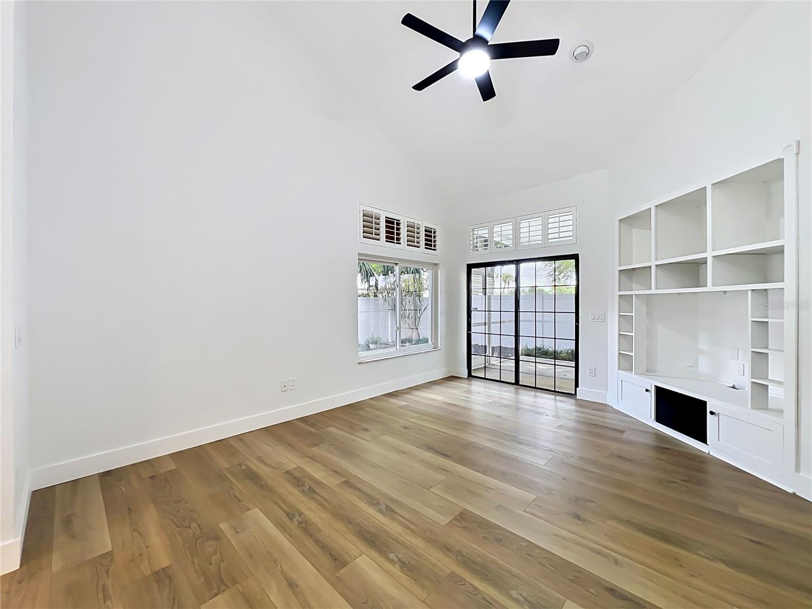 WEDGEWOOD GROVES - Residential
