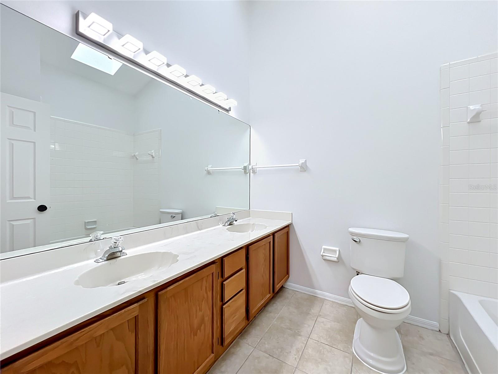 WEDGEWOOD GROVES - Residential