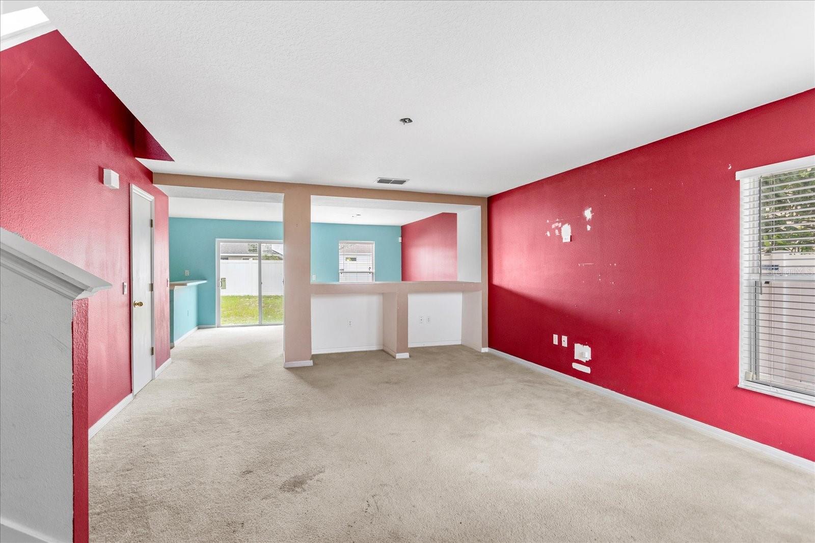 1033 SABINE PLACE