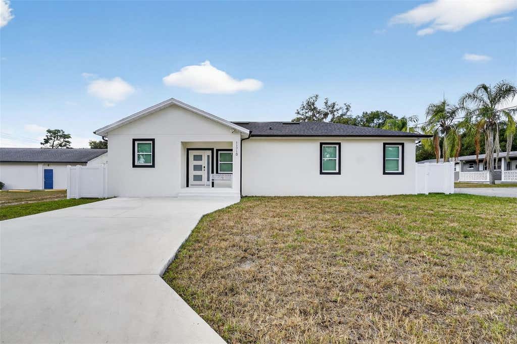 Photo of 11710 Bradley Road, Thonotosassa, FL 33592 (MLS # TB8530675)