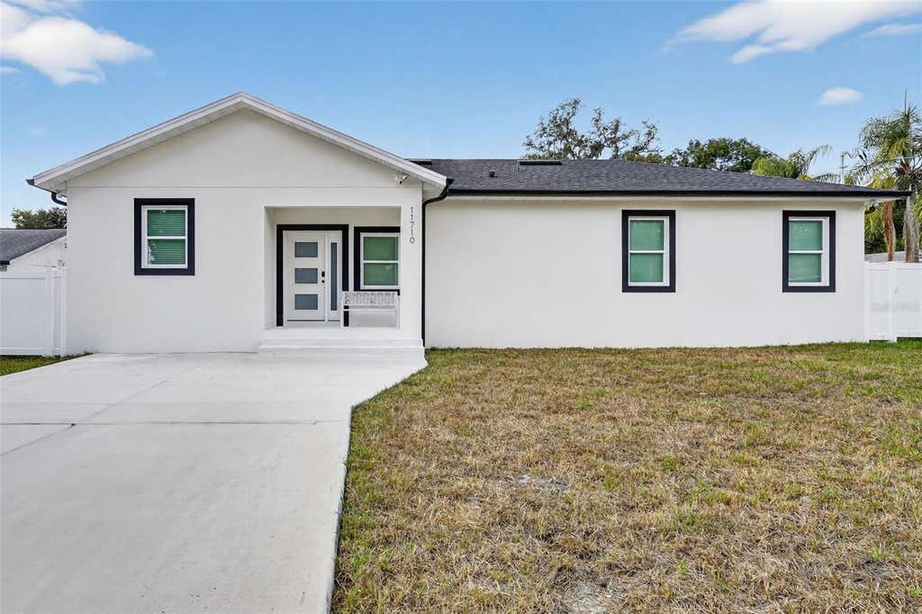 Photo of 11710 Bradley Road, Thonotosassa, FL 33592 (MLS # TB8530675)