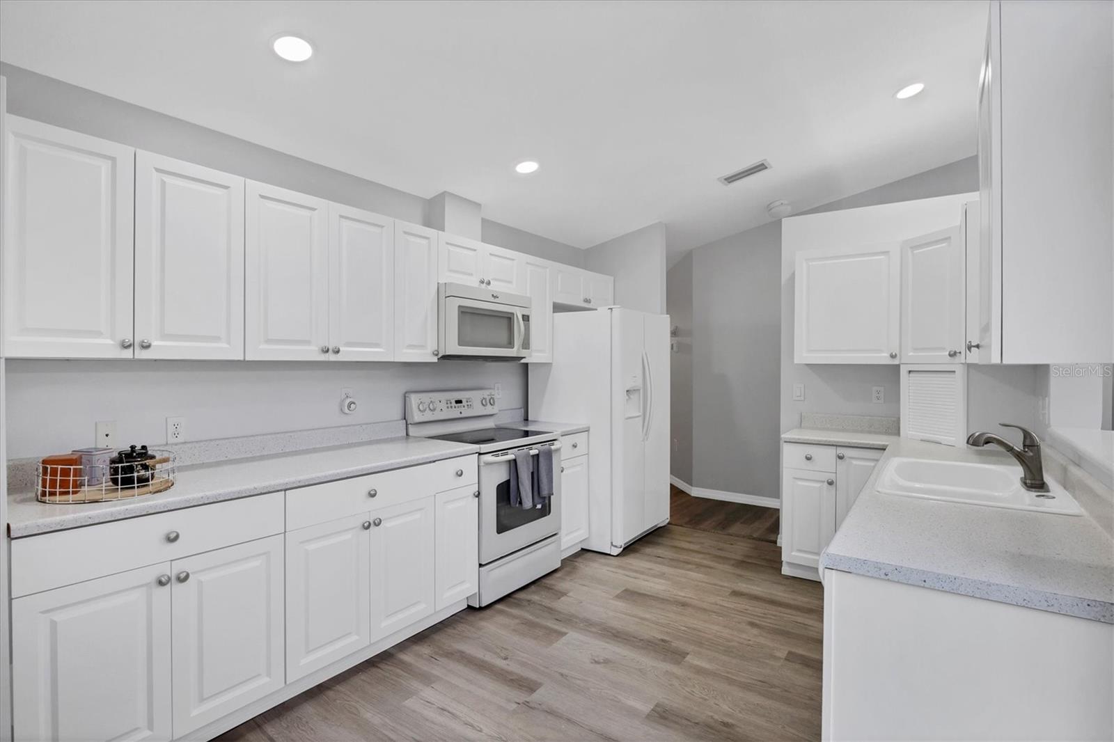 PERIDIA UNIT FOUR - Residential