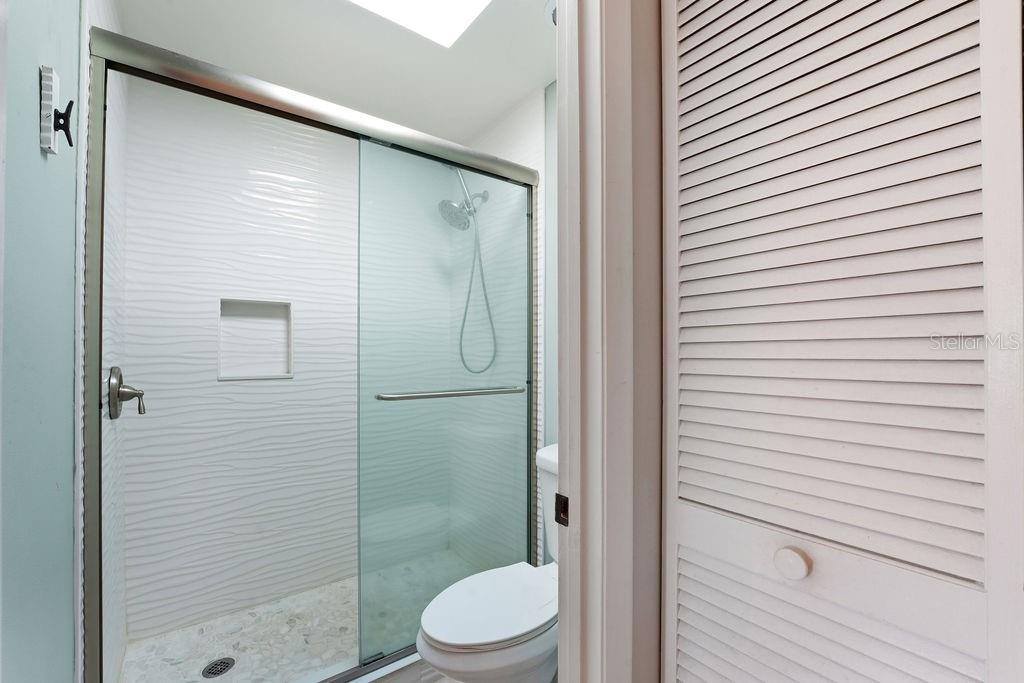 LAKE FOREST SUB - Residential