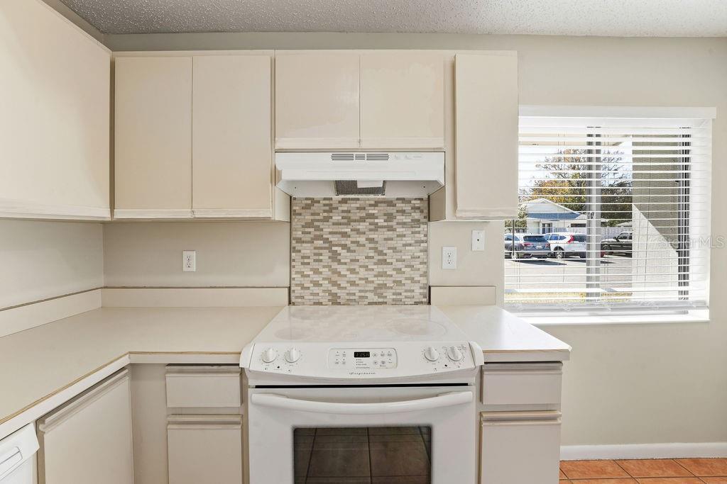 LAKE FOREST SUB - Residential