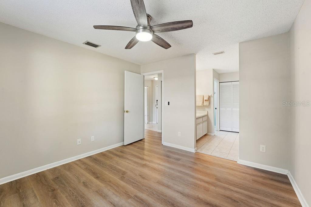 LAKE FOREST SUB - Residential