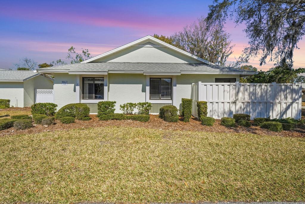 LAKE FOREST SUB - Residential