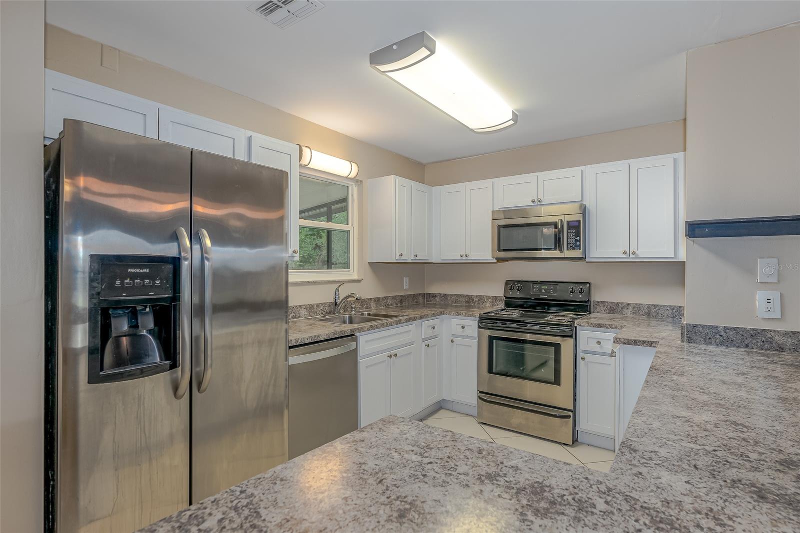 Florida Shores 01 - Residential