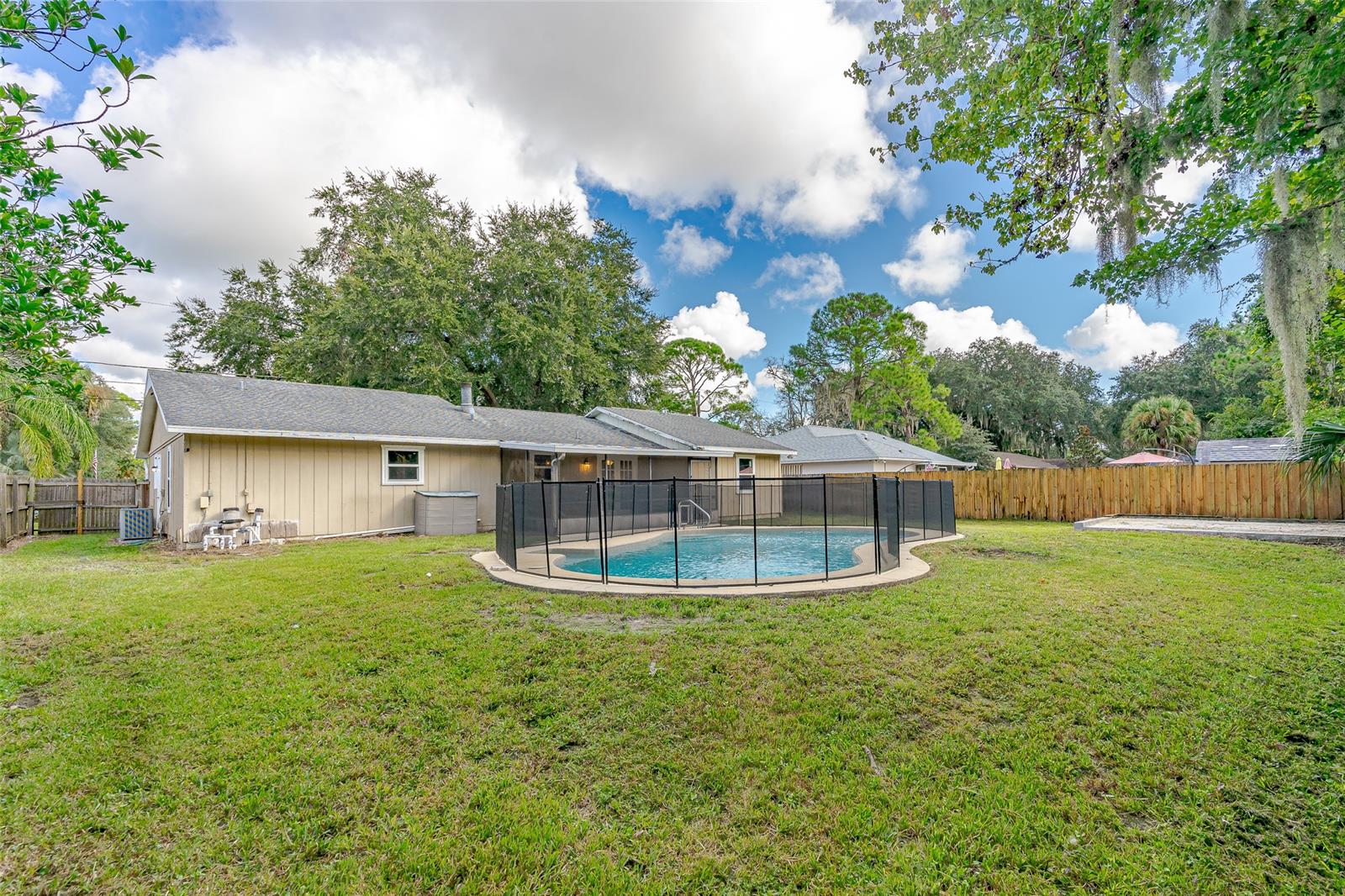 Florida Shores 01 - Residential