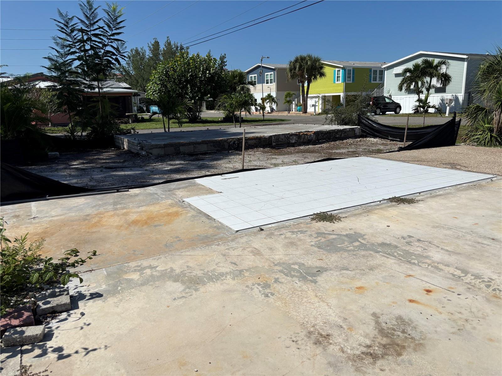 HATCHET CREEK MH PARK - Land