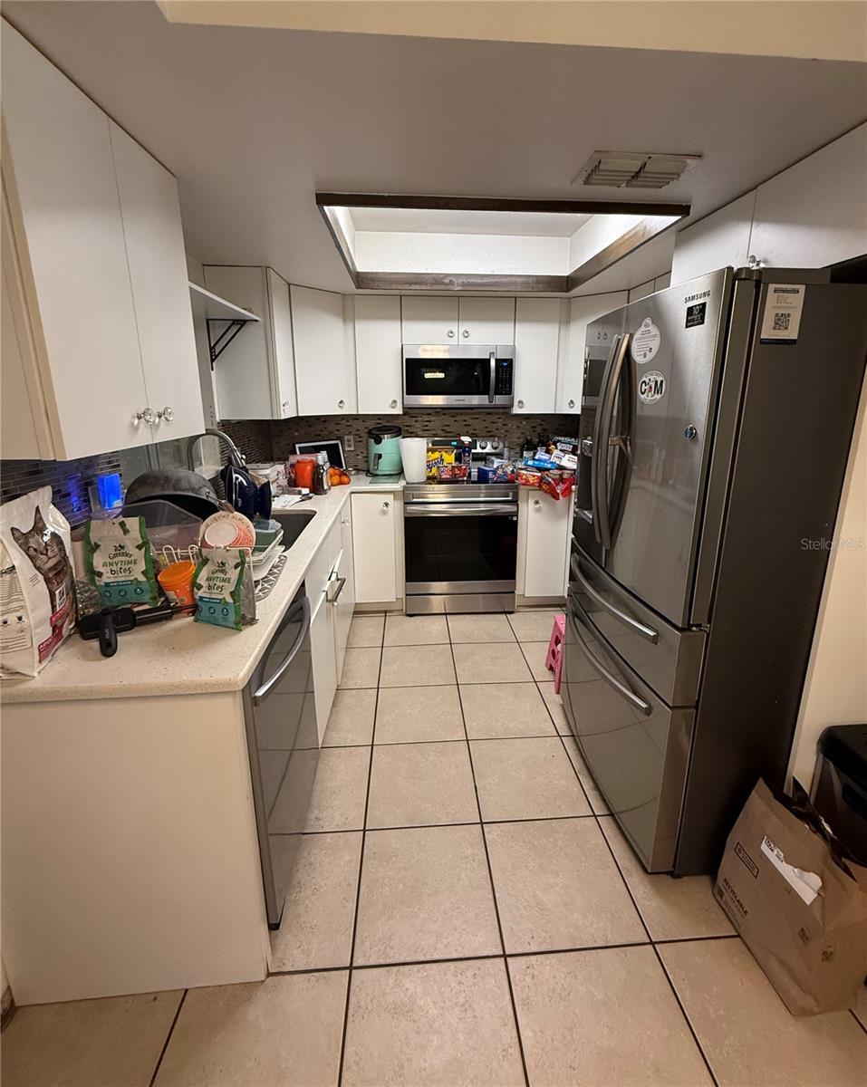 SKY LAKE SOUTHB - Residential