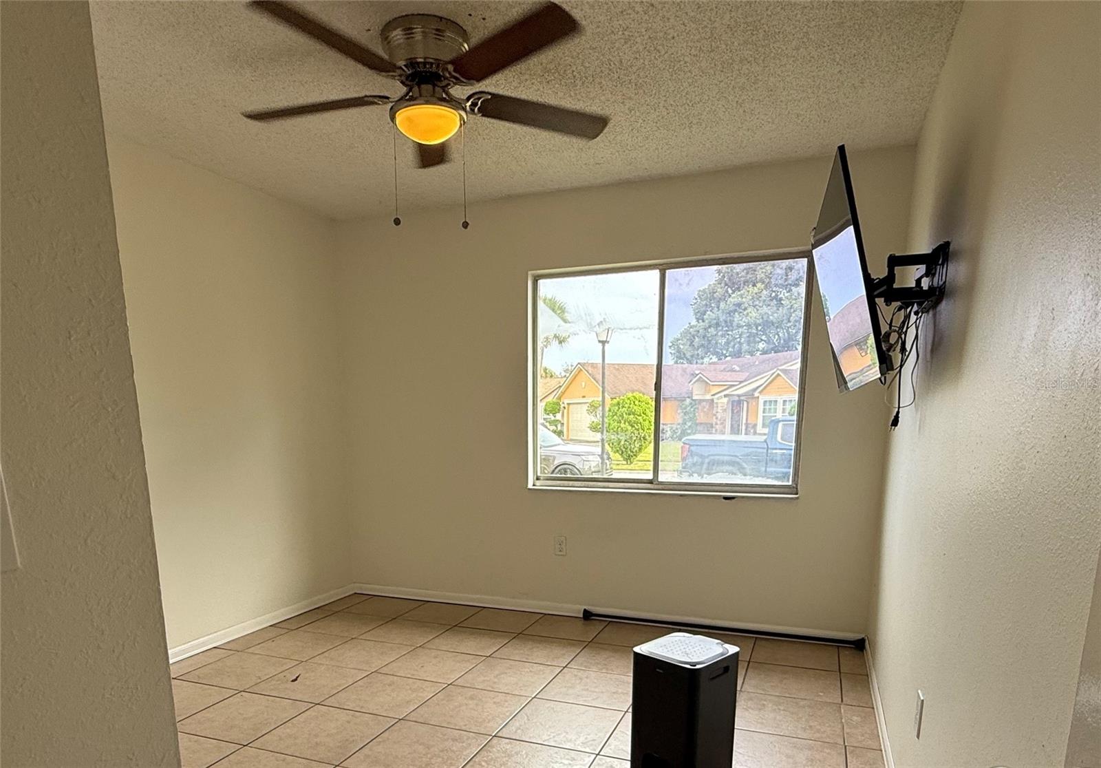 SKY LAKE SOUTHB - Residential