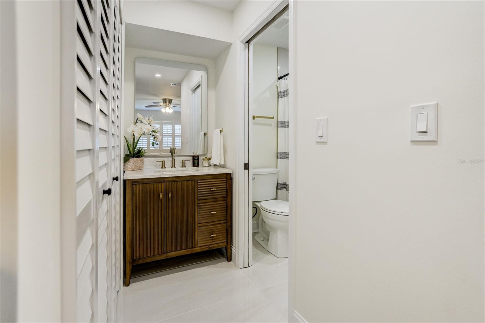 HARBOR POINTE CONDO - Residential