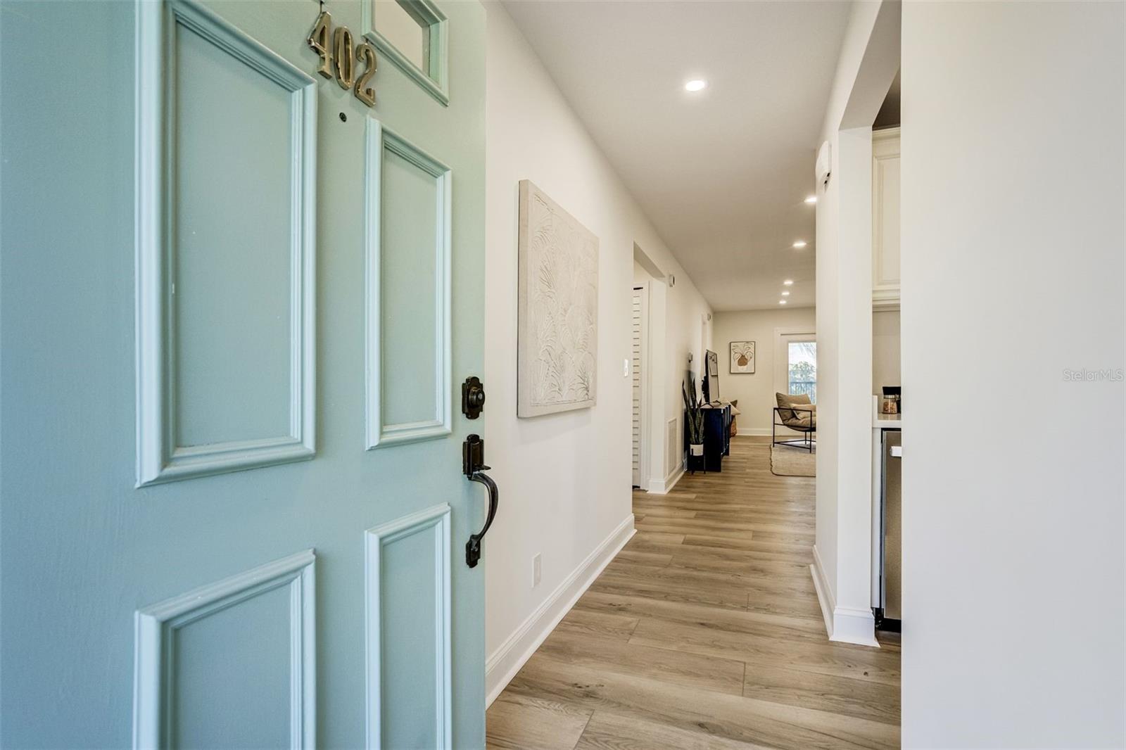 HARBOR POINTE CONDO - Residential