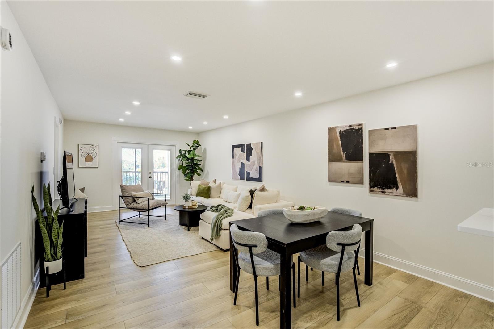 HARBOR POINTE CONDO - Residential