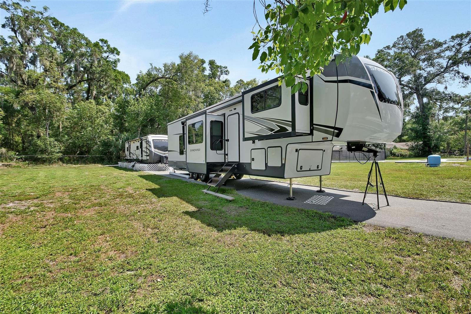 ORANGE CITY DELANDS FARMS - Residential