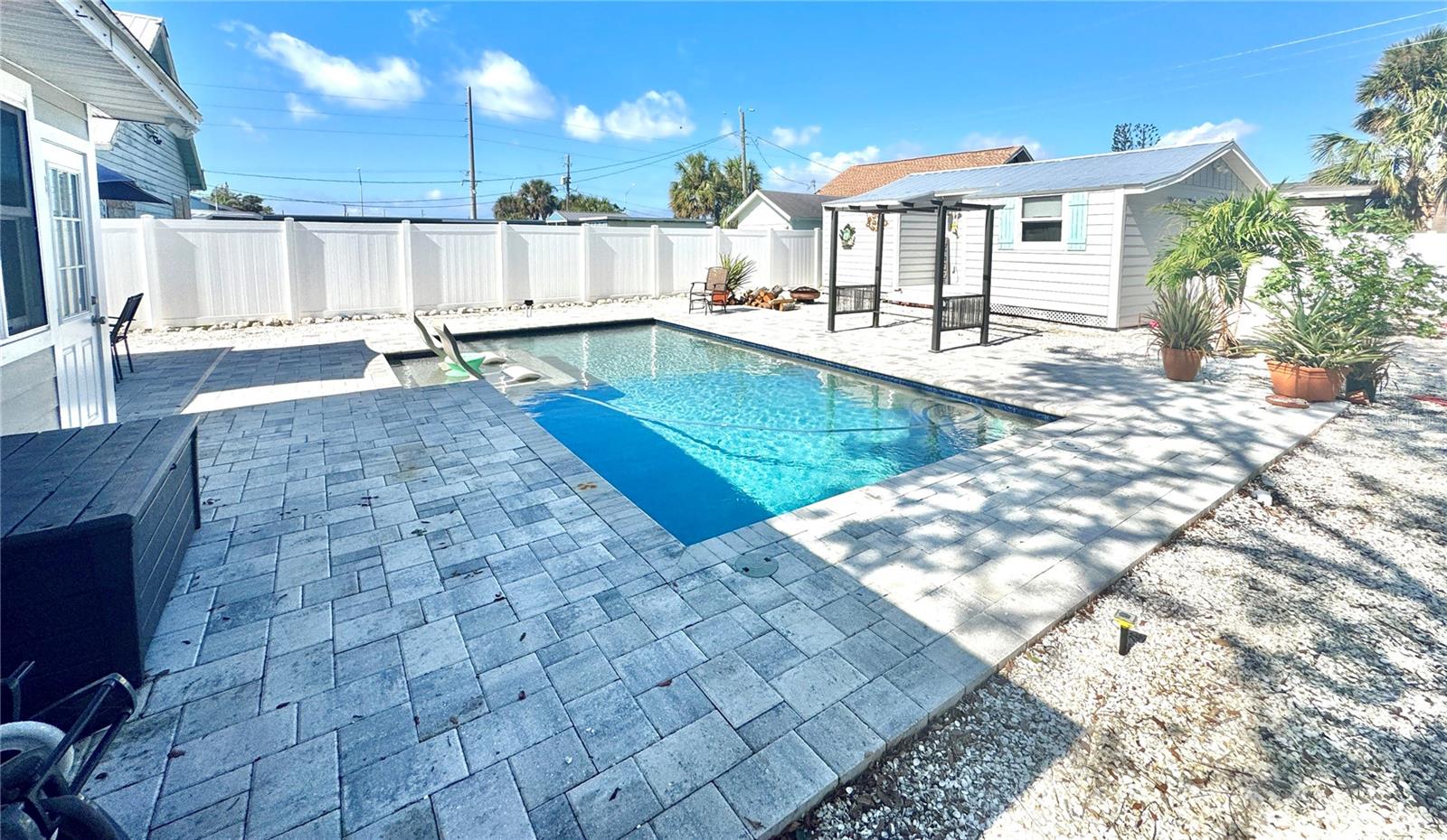 VENICE EDGEWOOD SEC OF - Residential