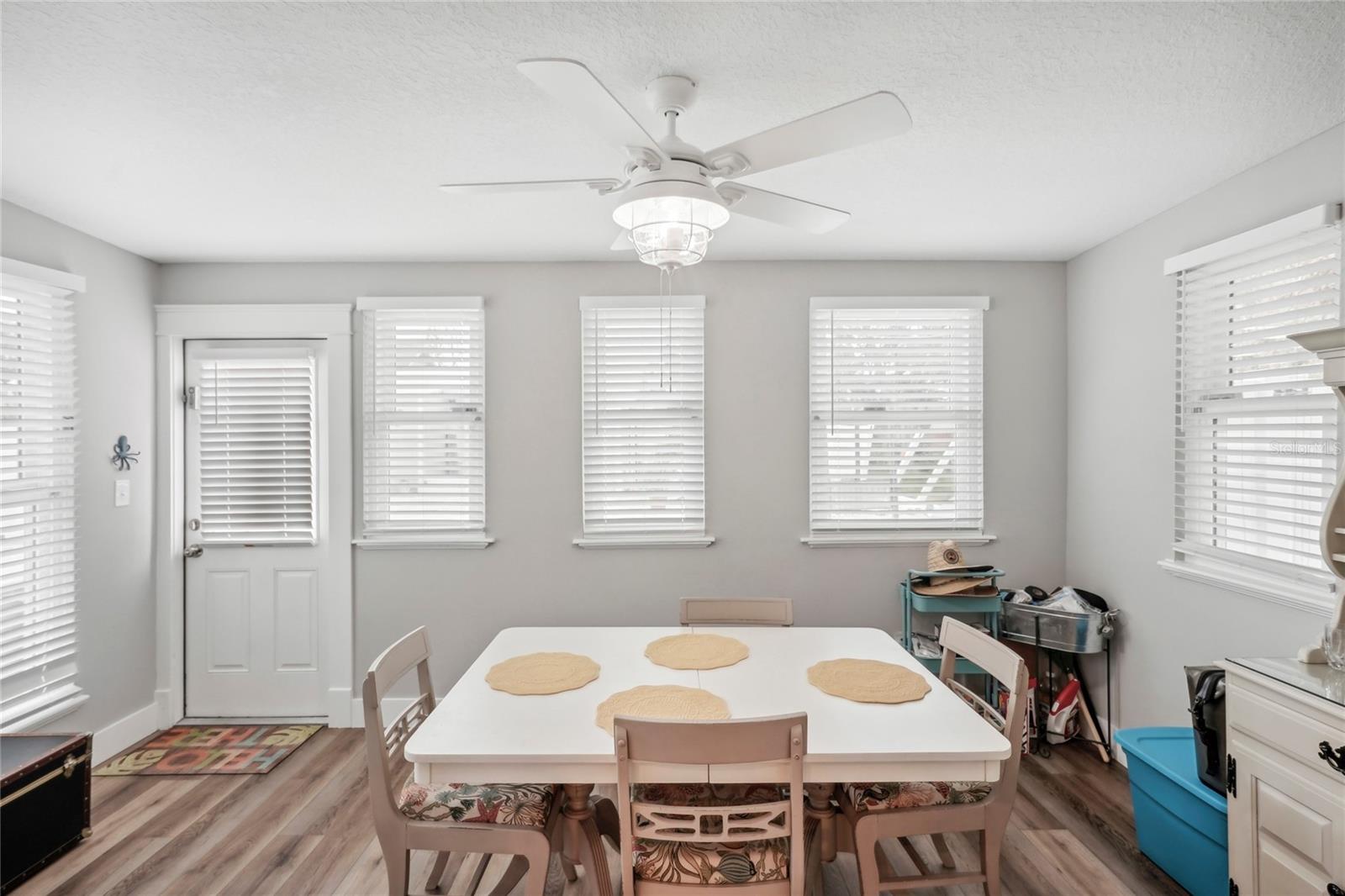 VENICE EDGEWOOD SEC OF - Residential