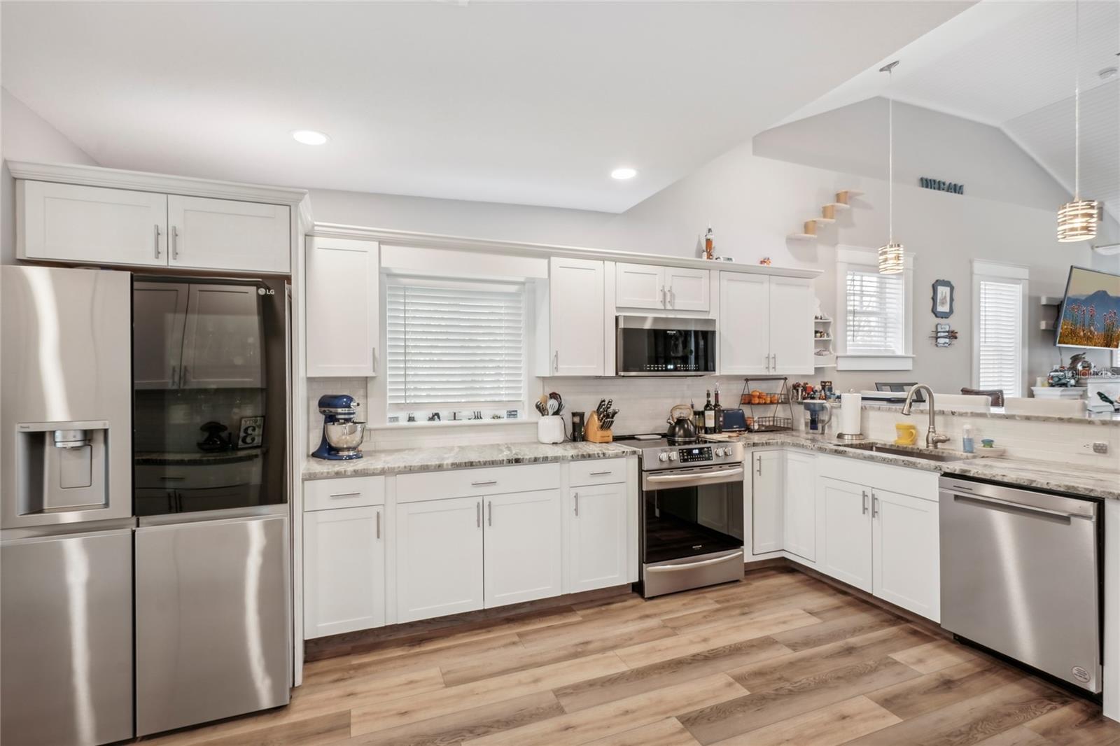 VENICE EDGEWOOD SEC OF - Residential