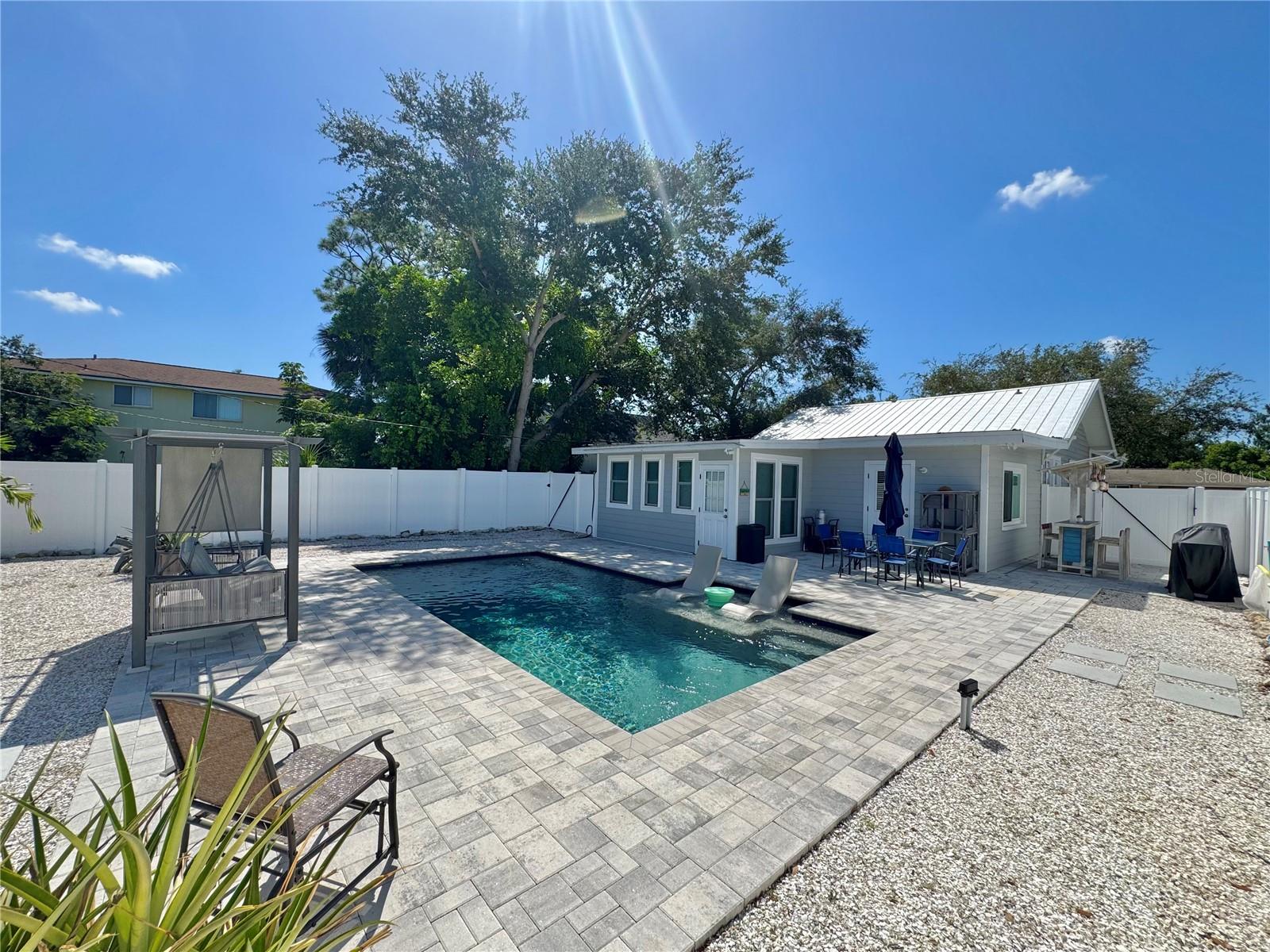 VENICE EDGEWOOD SEC OF - Residential
