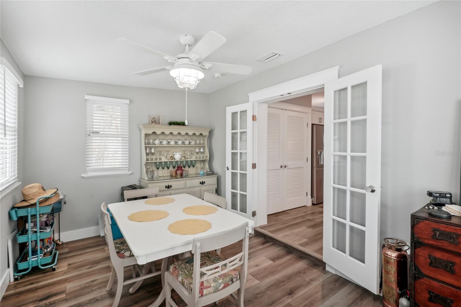 VENICE EDGEWOOD SEC OF - Residential