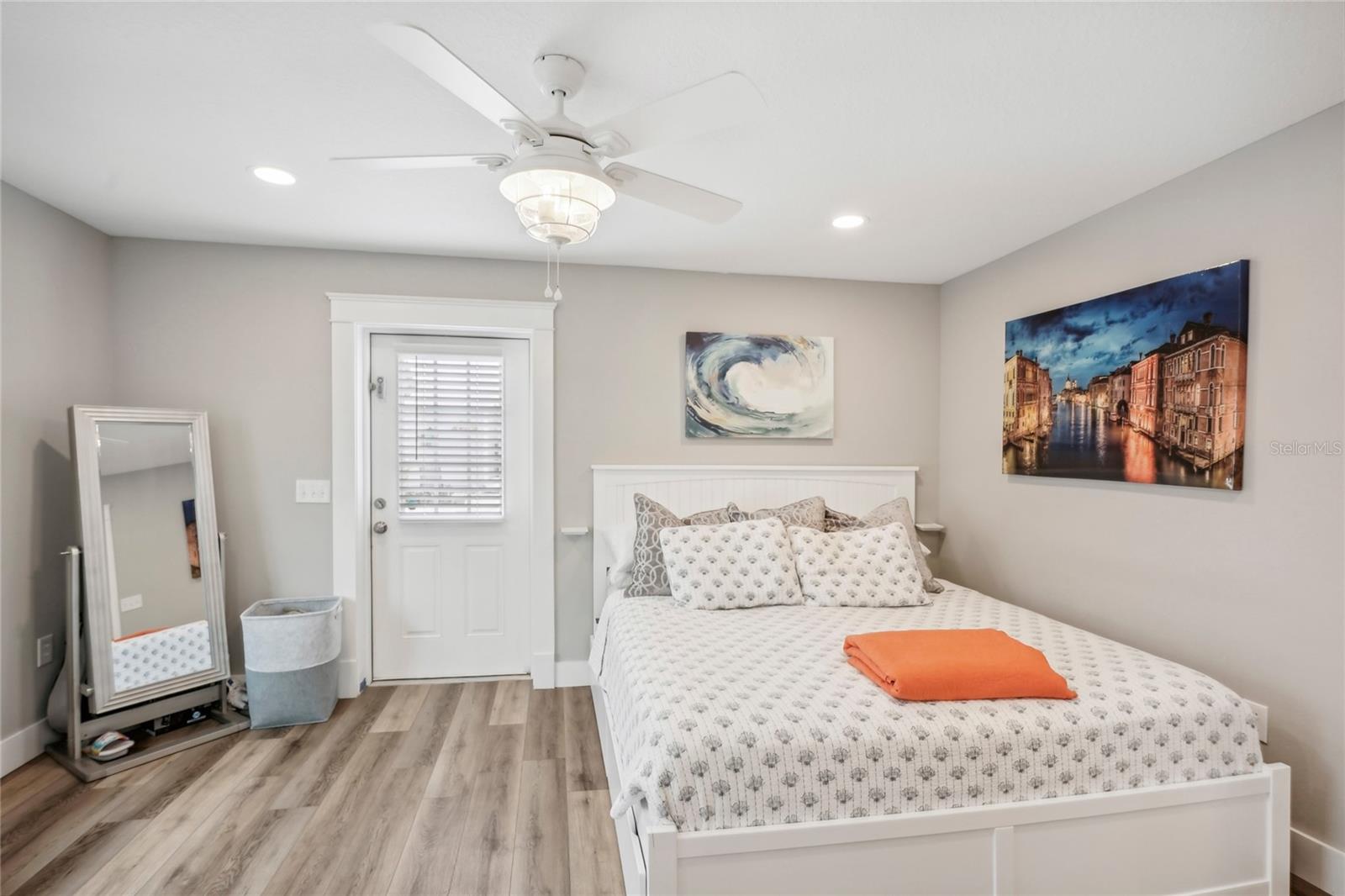 VENICE EDGEWOOD SEC OF - Residential