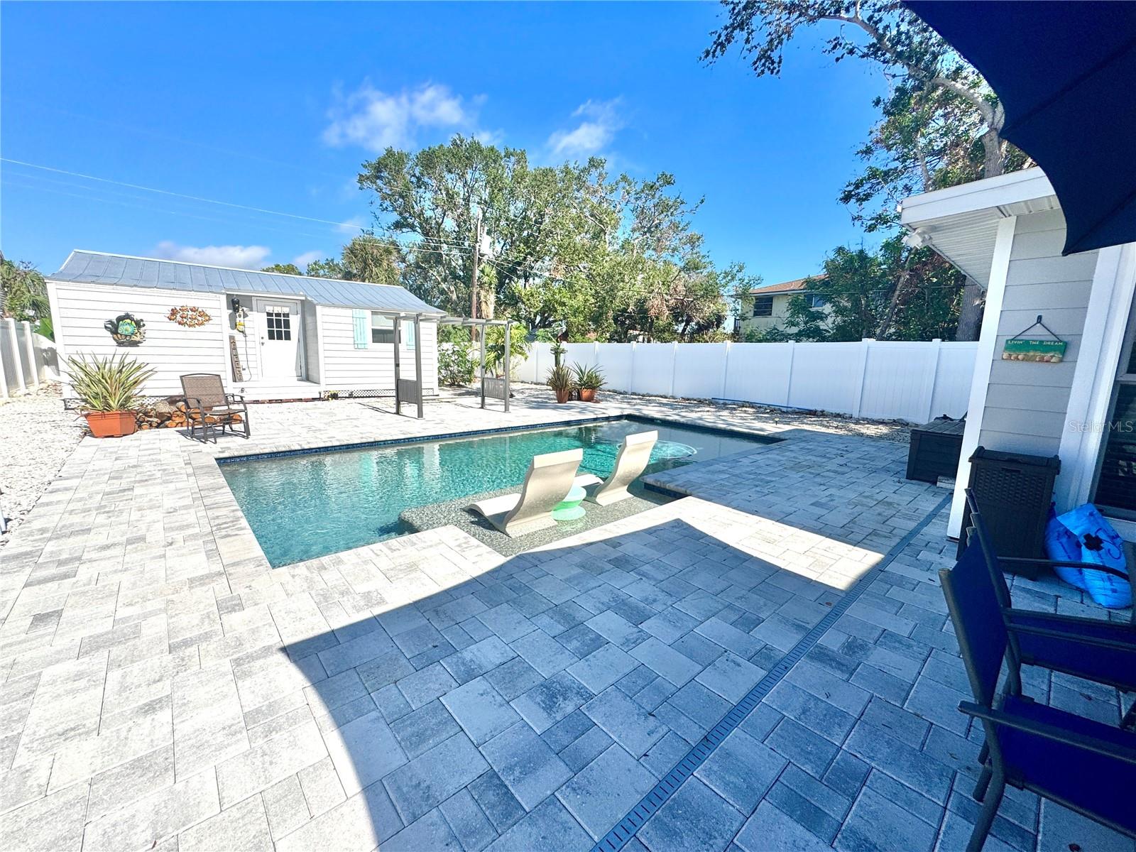 VENICE EDGEWOOD SEC OF - Residential