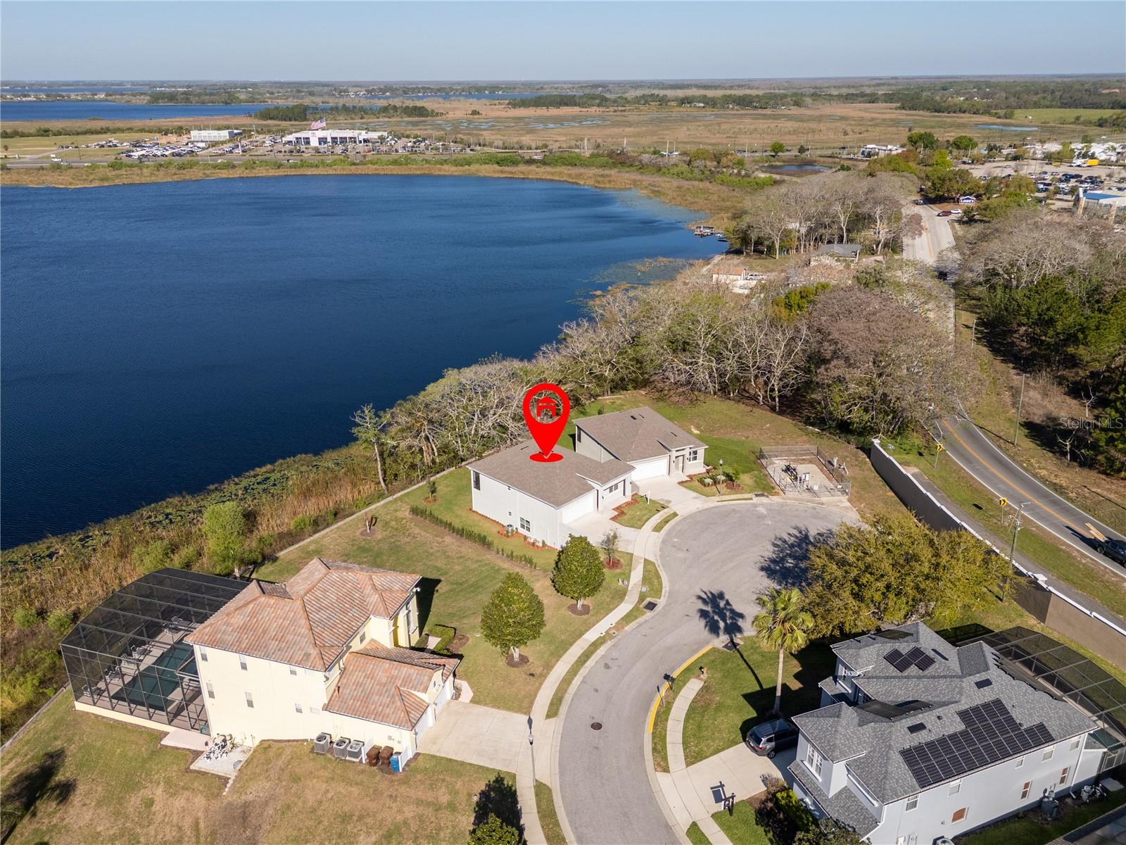 CALABAY PARC AT TOWER LAKE - Residential