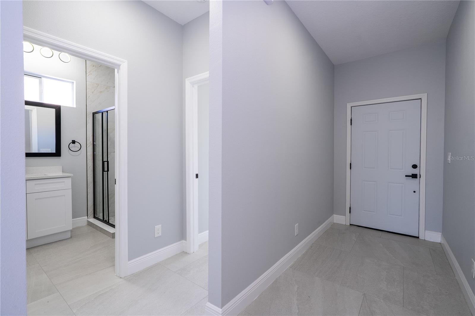 CALABAY PARC AT TOWER LAKE - Residential