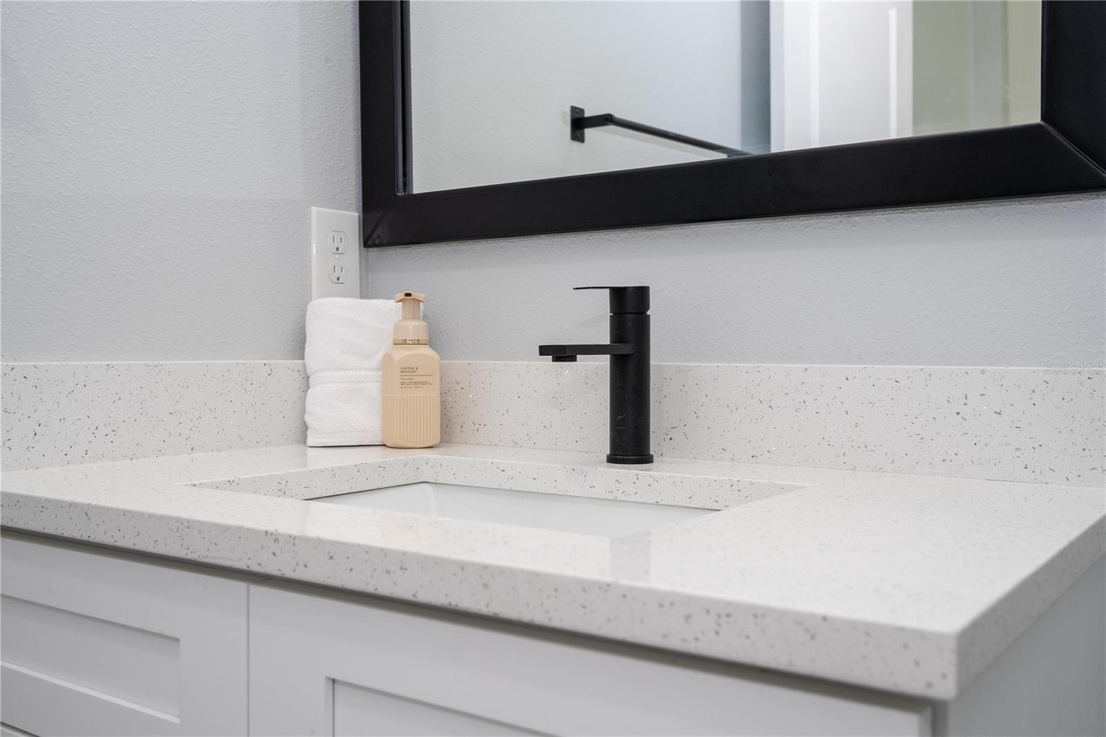 CALABAY PARC AT TOWER LAKE - Residential