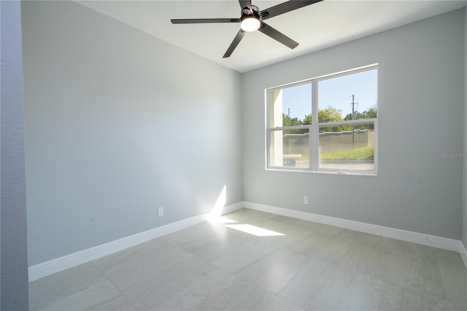 CALABAY PARC AT TOWER LAKE - Residential