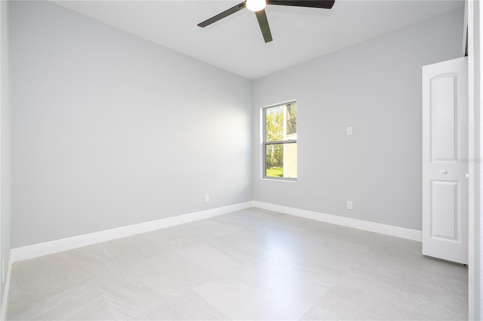 CALABAY PARC AT TOWER LAKE - Residential