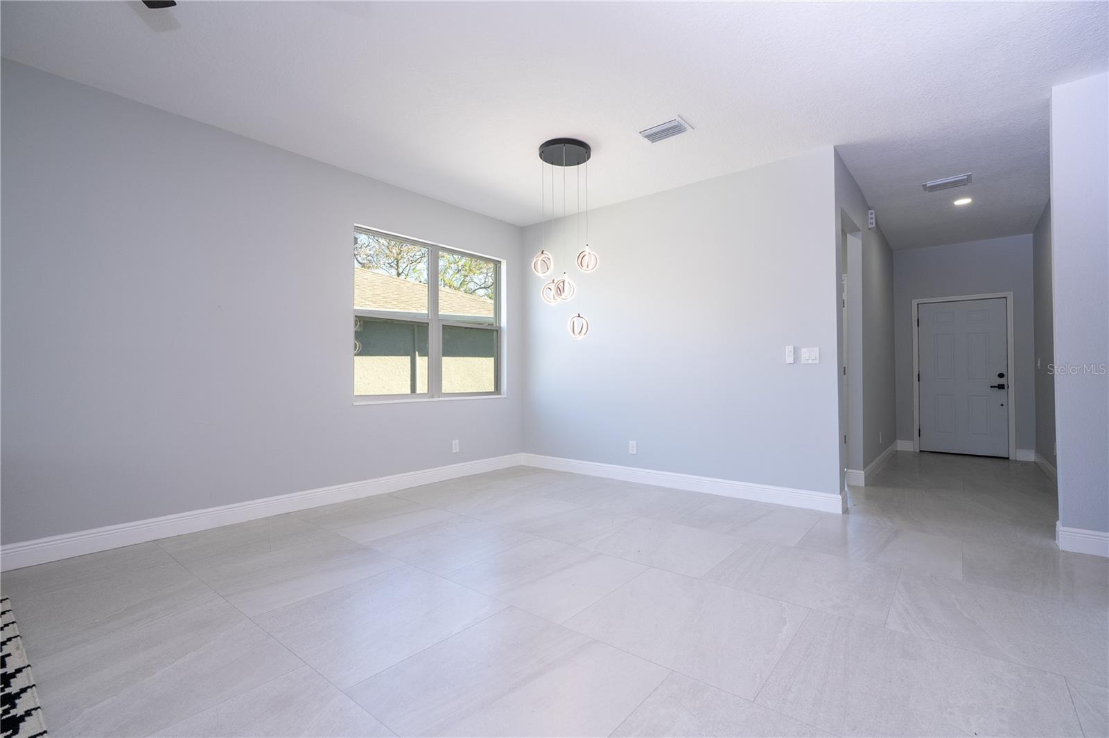 CALABAY PARC AT TOWER LAKE - Residential