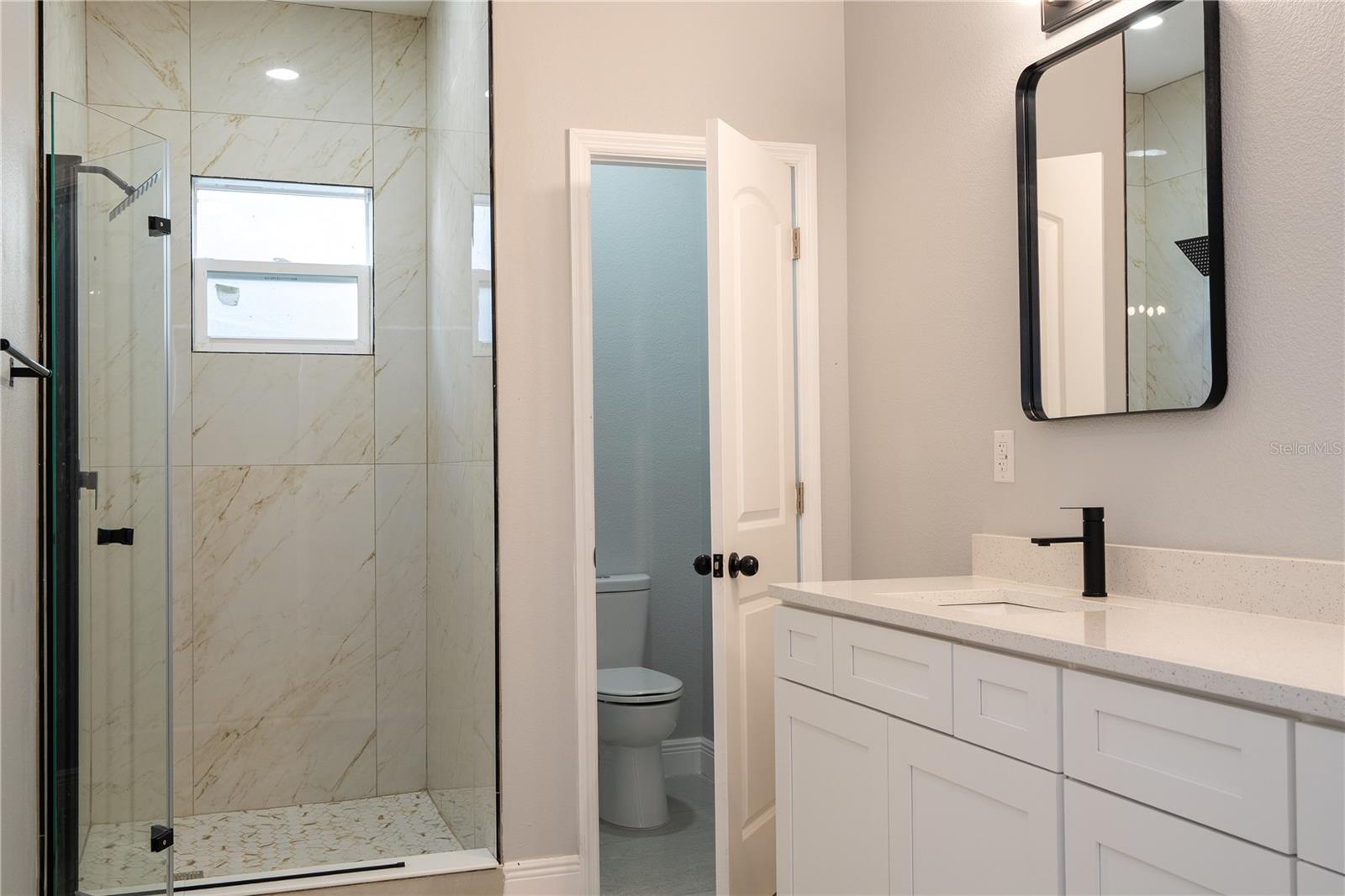 CALABAY PARC AT TOWER LAKE - Residential