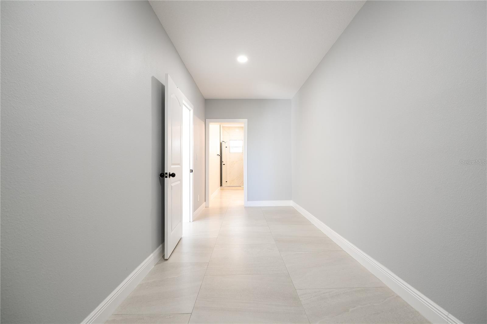 CALABAY PARC AT TOWER LAKE - Residential