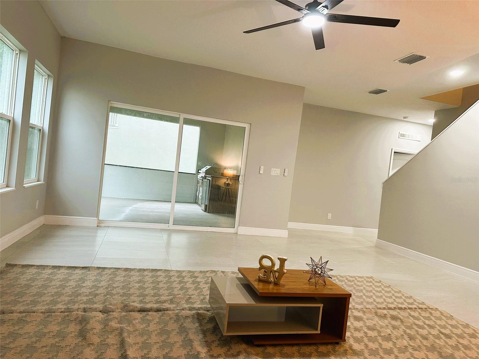 CALABAY PARC AT TOWER LAKE - Residential