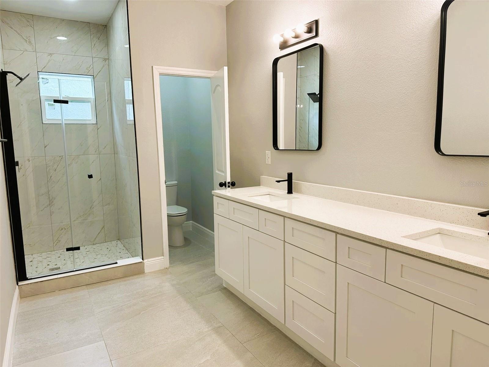 CALABAY PARC AT TOWER LAKE - Residential