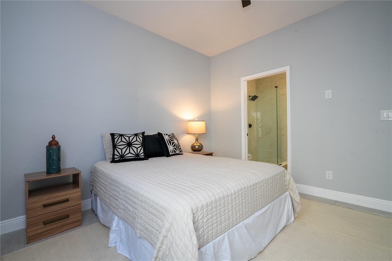 CALABAY PARC AT TOWER LAKE - Residential