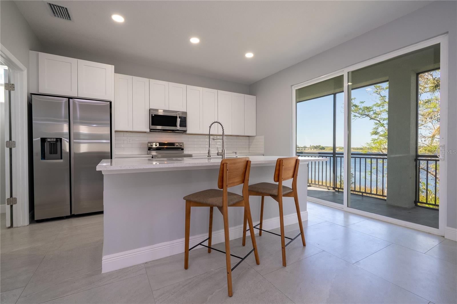 CALABAY PARC AT TOWER LAKE - Residential